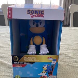 Deluxe Edition Figure - Blue